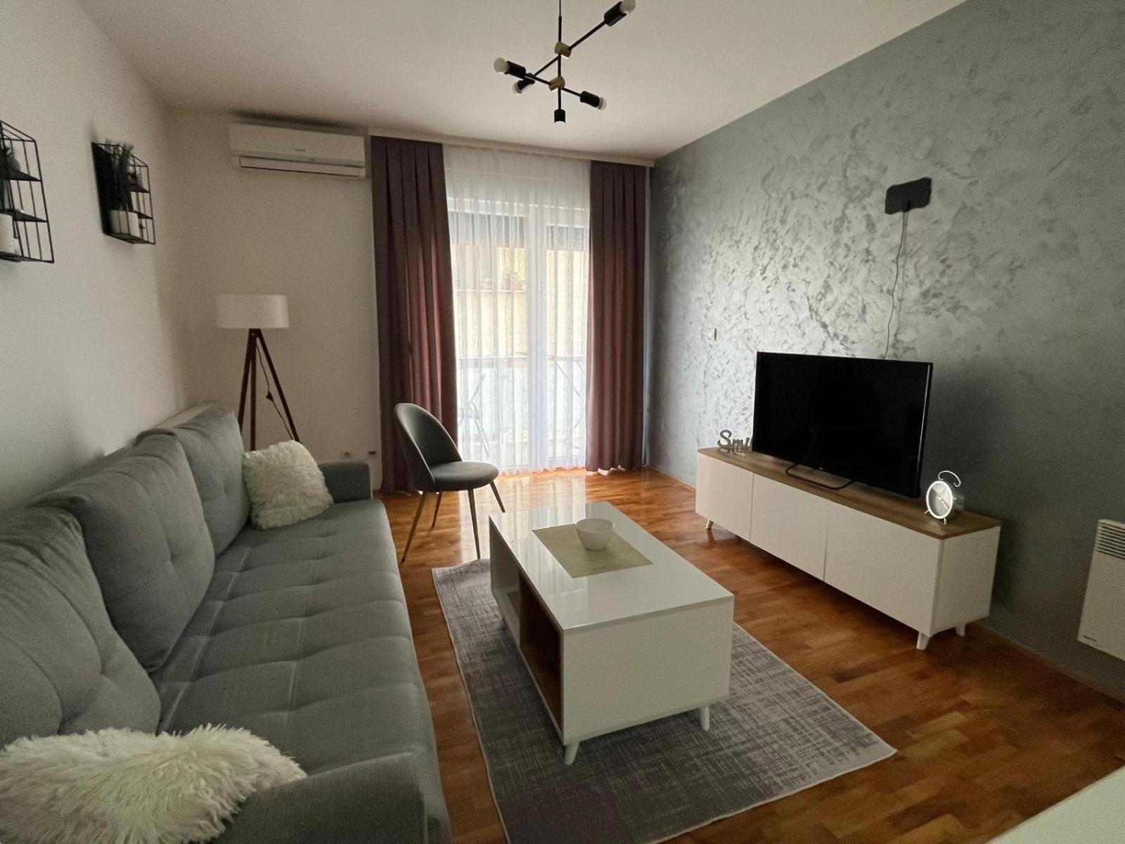 Apartman Lux Vranje Luaran gambar